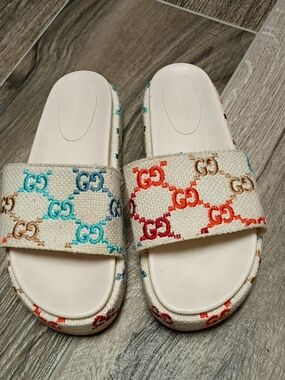 Gucci Slides